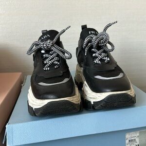 Prada chunky sneaker